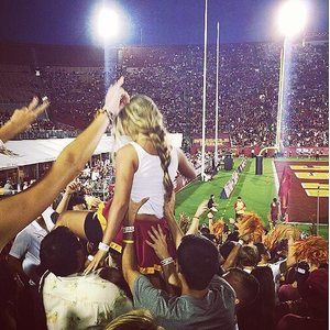 Meet your Posher, Danielle